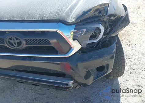 2012 Toyota Tacoma Prerunner V6 z USA, uszkodzony, nr VIN 3TMJU4GNXCM136753